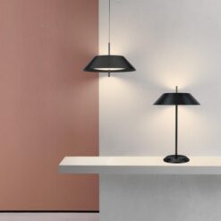 Creative Design Iron Black Color Table Lamps Simple LED Desk Lamp for Bedroom Office or Hotel Use