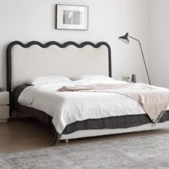 Solid Wooden Luxury Modern Beds Upholstered Furniture Soft Princess Beds Queen King Frame Size for Living Room Smart