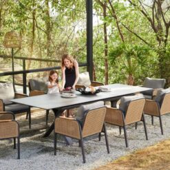 Casual black outdoor rattan woven dining table, hotel private garden outdoor furniture supplier